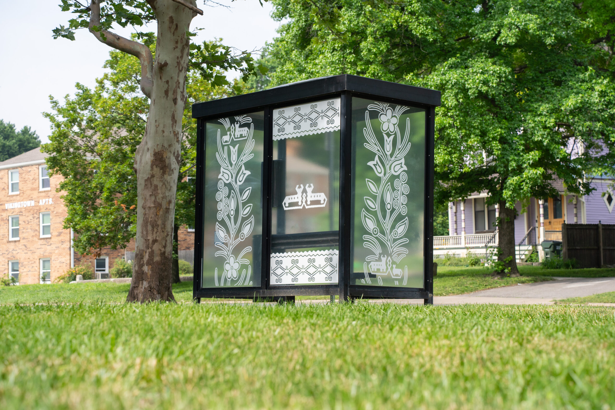 Featured image for “Ribbon cutting to celebrate bus shelter art”
